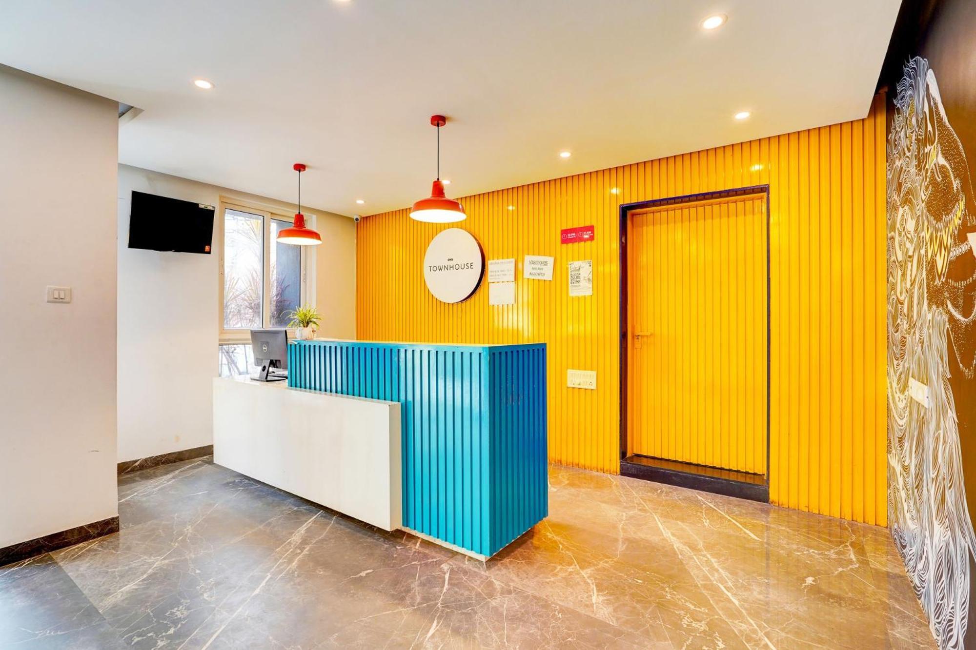 OYO 14203 Chetana Inn Bangalore Bagian luar foto
