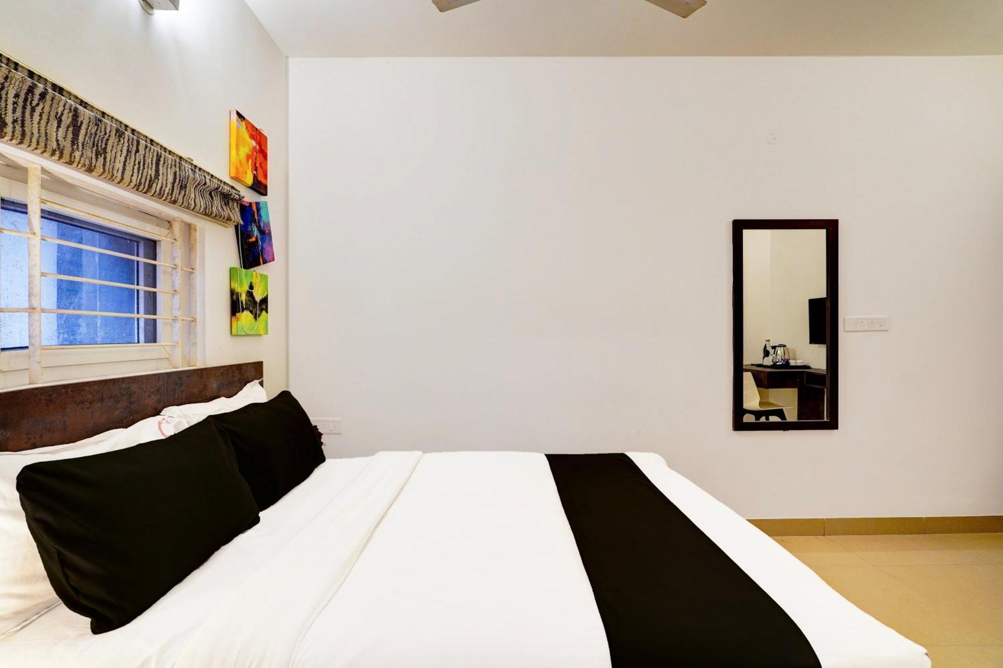 OYO 14203 Chetana Inn Bangalore Bagian luar foto